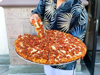 This MOUNTAIN-SIZED Pizza Comes With Over TWO HUNDRED Pepperonis-CA LIMITED